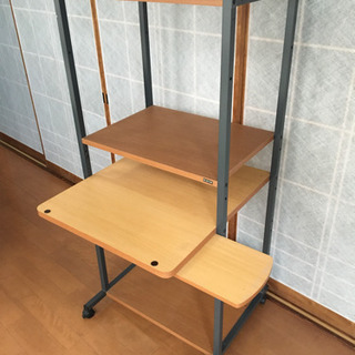 エレコム製のパソコンラック