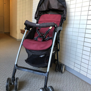 B型ベビーカー　マジカルエアープラス　黒×赤シートの画像
