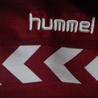 hummelズボンの画像