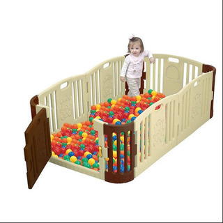 値下げベビーサークルの画像