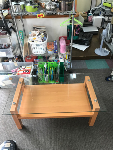 ガラステーブルです★比較的キレイです★