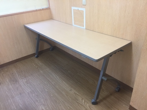 会議室テーブルお安くお譲りします。