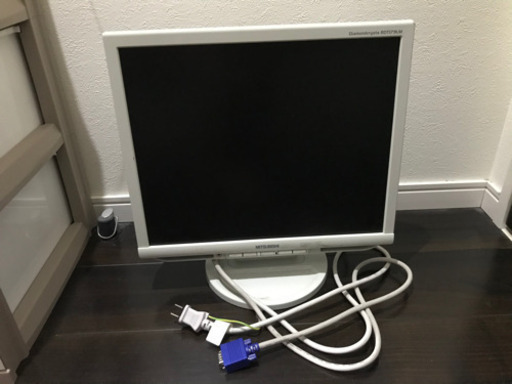 17型　モニター　ディスプレイ