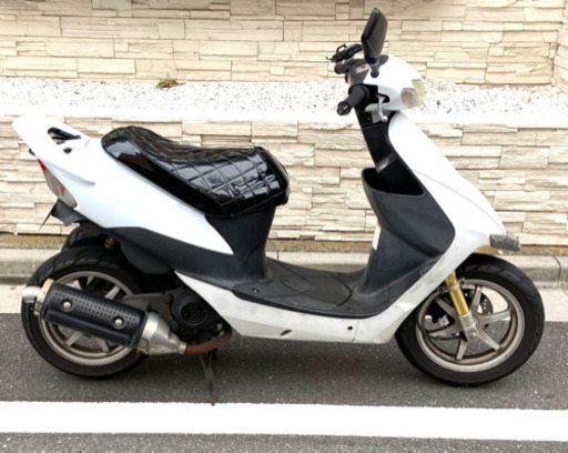 SUZUKI ZZ ホワイト 50cc