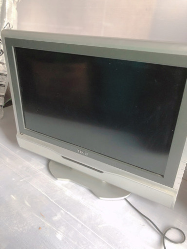 液晶カラーテレビ。３２インチ！