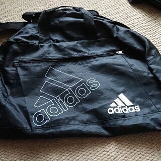 これからの季節必要❗adidas旅行用バック５月23日まで(決ま...