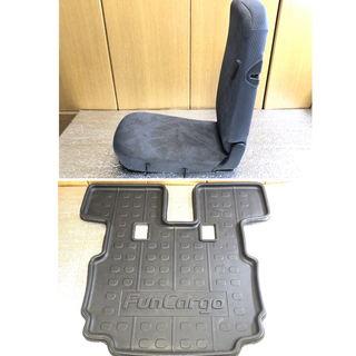 【トヨタ　ファンカーゴ純正部品】 後部座席の真ん中のシート＆ラゲ...