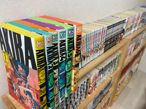 AKIRAワンピースるろうに剣心ワンパンマンなど漫画430冊➕フィギュア21体