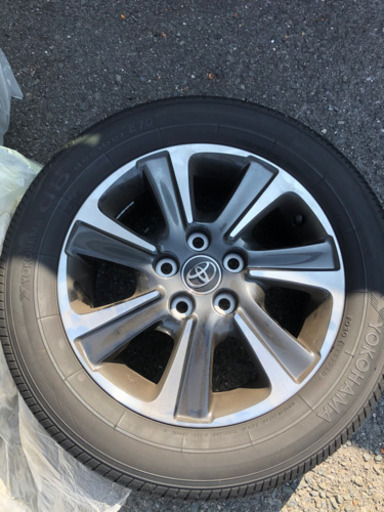 VOXYのタイヤ、ホイール