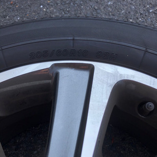 VOXYのタイヤ、ホイールの画像