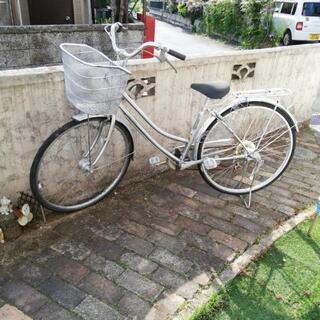 自転車26インチと空気入れとUV カットパラソル