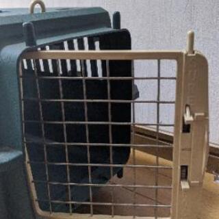 ペットキャリーの画像