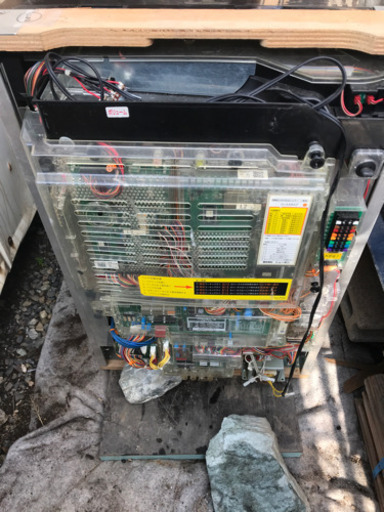 パチンコの台100ボルト