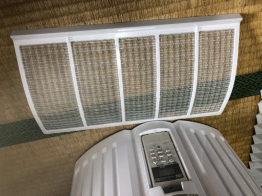 トヨトミ 窓用 ルームエアコン 5畳 ホワイト TIW-A160H 2017年製