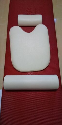 整体用。枕、胸当て、足置き