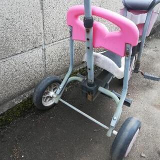 幼児用 三輪車 訳ありの画像