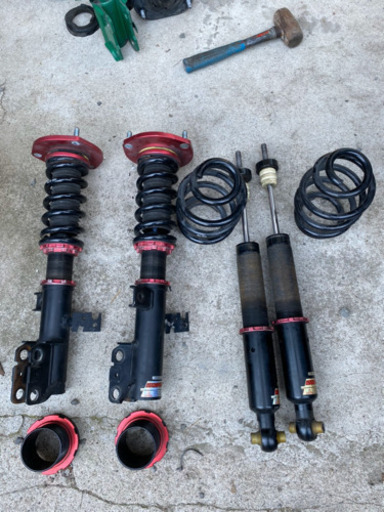 値下げしました。80系ヴォクシー車高調売ります