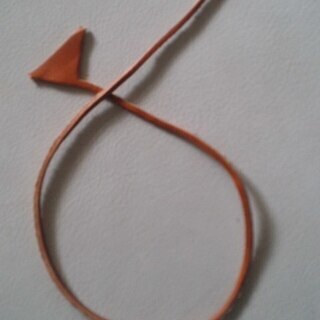 かわいい　高級　革ひも　栃木レザー　革紐　皮ひも　皮紐　約３３ｃ...