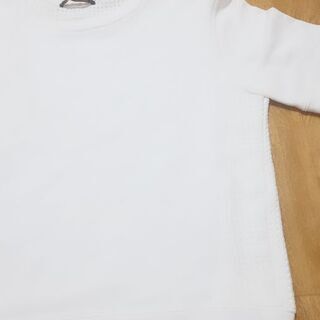 美品✨厚手ホワイトTシャツ （脇切り替えデザイン）& ≪Dukkah≫茶色のフレアースカート Mの画像