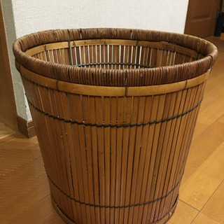 大きなかご（植木鉢カバー）