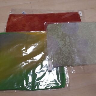 ✨新品未開封✨フランス製ショール３枚の画像