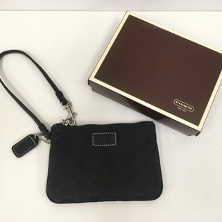 【ビックリ価格で‼️】COACHのポーチ✨