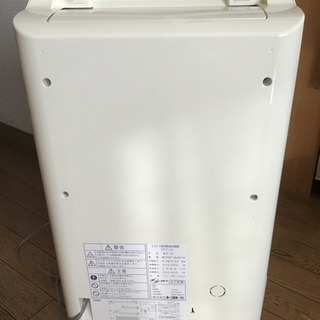 衣類乾燥・除湿・冷風機（トヨトミ）の画像
