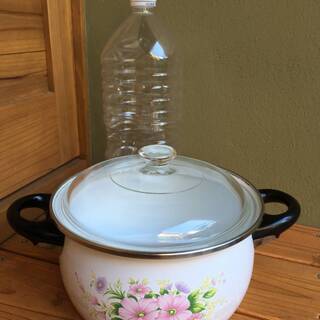 ホーロー鍋 花柄 ピンクの花が可愛い　ガラス蓋つき鍋　硝子ふた付き　両手鍋の画像