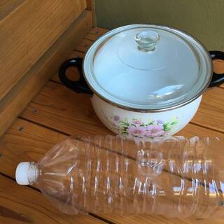 ホーロー鍋 花柄 ピンクの花が可愛い　ガラス蓋つき鍋　硝子ふた付き　両手鍋の画像