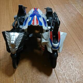 GW特撮ヒーロー　仮面ライダードライブ　DXライドクロッサ－2台のバイクが車に変形！合体四輪②の画像