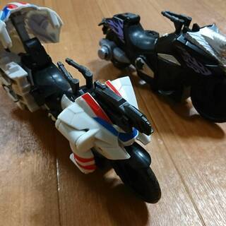 GW特撮ヒーロー　仮面ライダードライブ　DXライドクロッサ－2台のバイクが車に変形！合体四輪②の画像