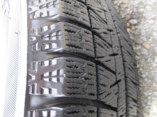 175-65R-14 アルミホイルセットの冬タイヤ売ります