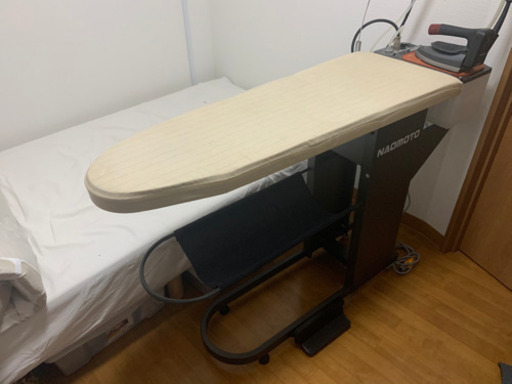 バキュームアイロン　NAOMOTO