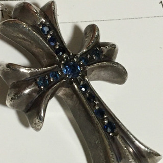 クロムハーツ　スモールクロス 天然サファイアの画像