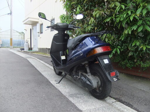スズキ　アドレスV100　実動中古美車　タイヤ前後バリ山　バッテリー新品、駆動系新品　センタースタンド無し　書類有