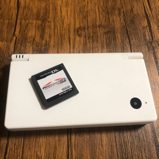 ニンテンドーDSi ソフト付きの画像