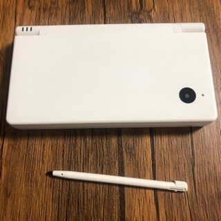 ニンテンドーDSi ソフト付きの画像