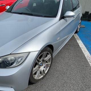コミコミ20万円、19年BMW 323i, M-SPORTS, 走行4万キロ、下取り可の画像