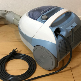 GW限定！早い者勝ち　美品　ナショナル　掃除機　MC-K60Aの画像