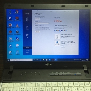 Office2016付　小型12インチ、軽量、DVD、富士通　LIFEBOOK　P750/Aの画像