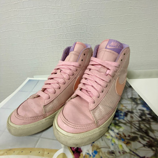 NIKE スニーカー