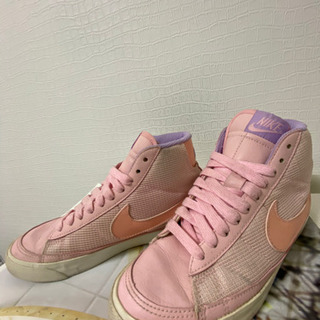 NIKE スニーカーの画像