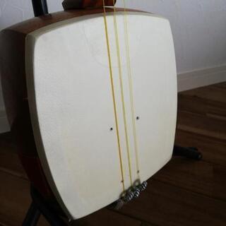 和楽器　細棹　三味線　花梨　撥駒付き　中古の画像