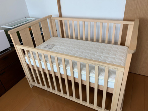 輸入高級ベビーベッド【ブーリ ヤラ コット】