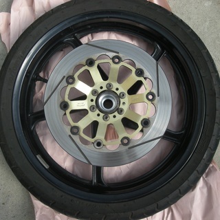 VTR250のフロントホイル　ディスクローター付きの画像