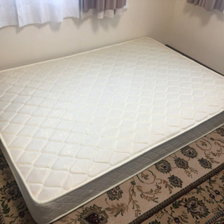 【早い者勝ち！抱き枕おまけ付き】ダブルベッドサイズのマットレス