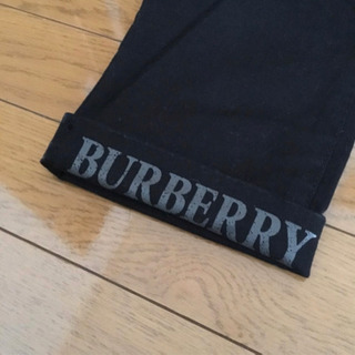 Burberryパンツの画像