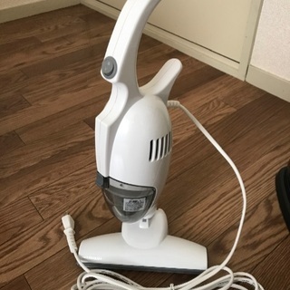 ミニ掃除機，電気ストーブ，電気カーペット　為差し上げますの画像