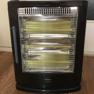 ミニ掃除機，電気ストーブ，電気カーペット　為差し上げますの画像