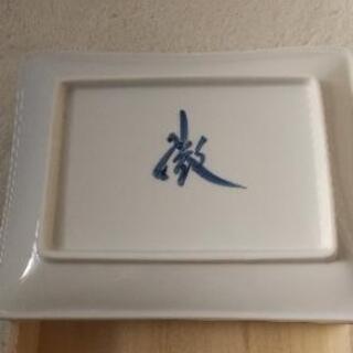 【最終値下げ！】一期一会デザイン角皿の画像